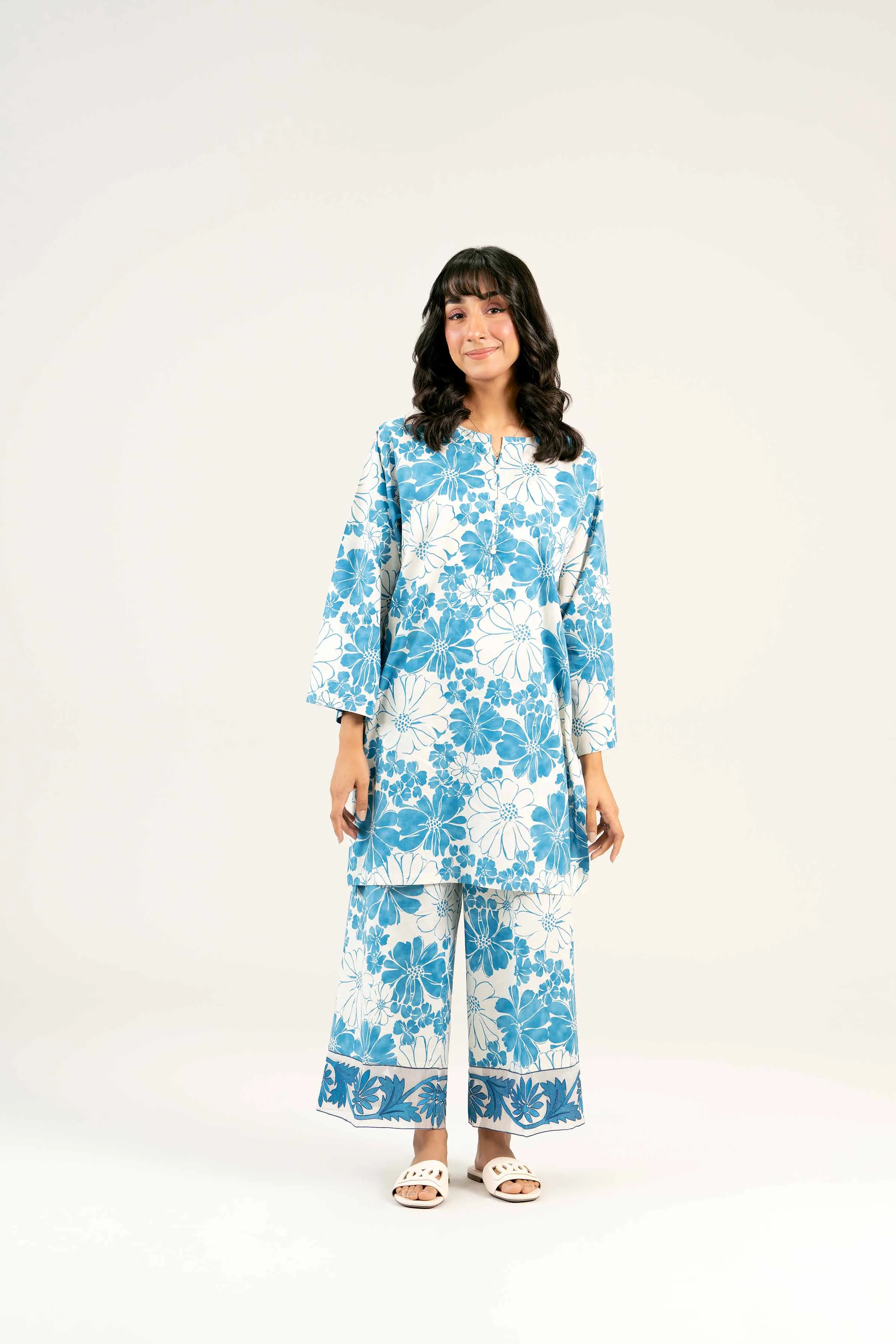2 Piece - Printed Embroidered Suit - PS25-40