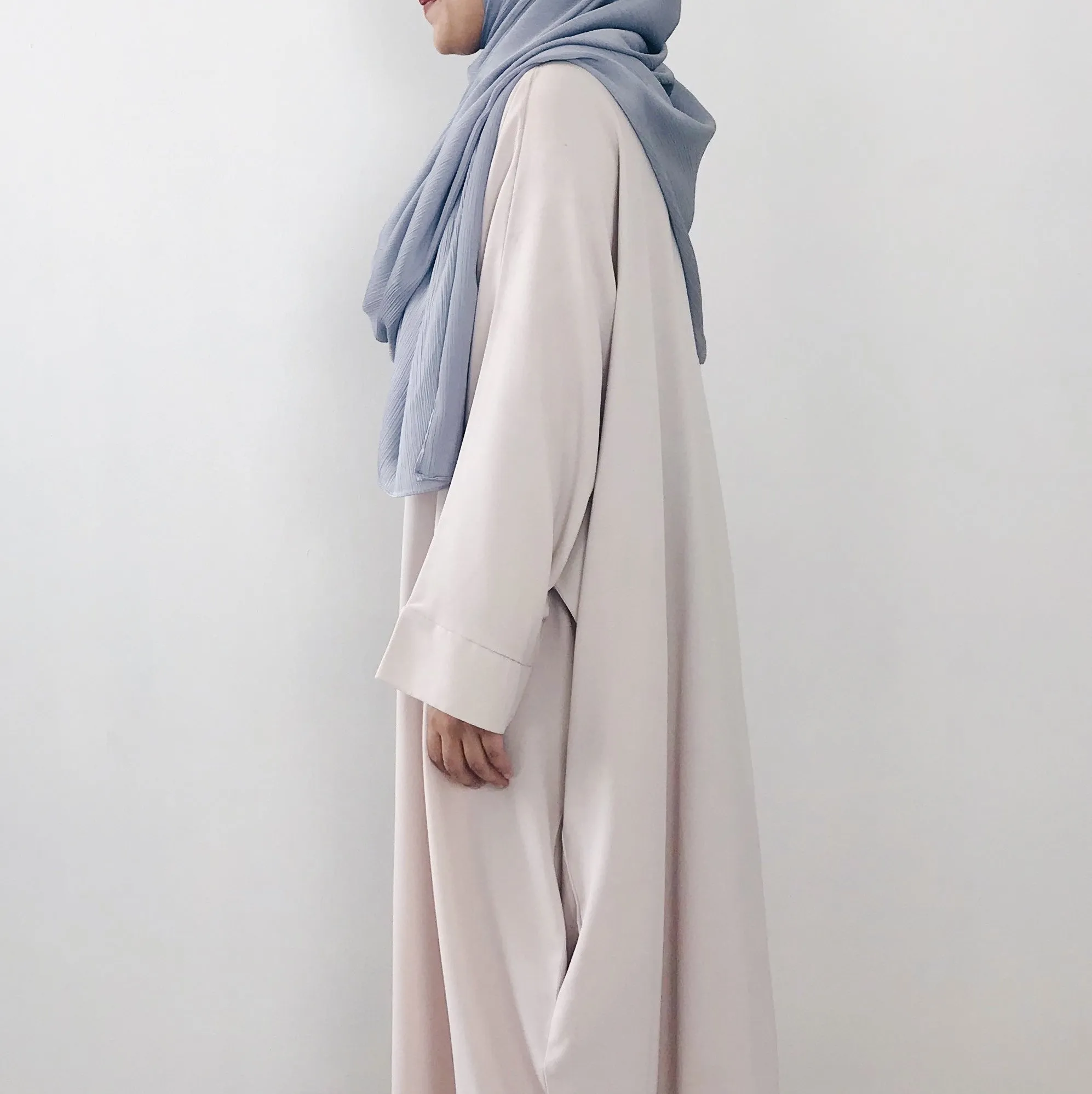 AS/IS - Textured Satin : Silver Mist
