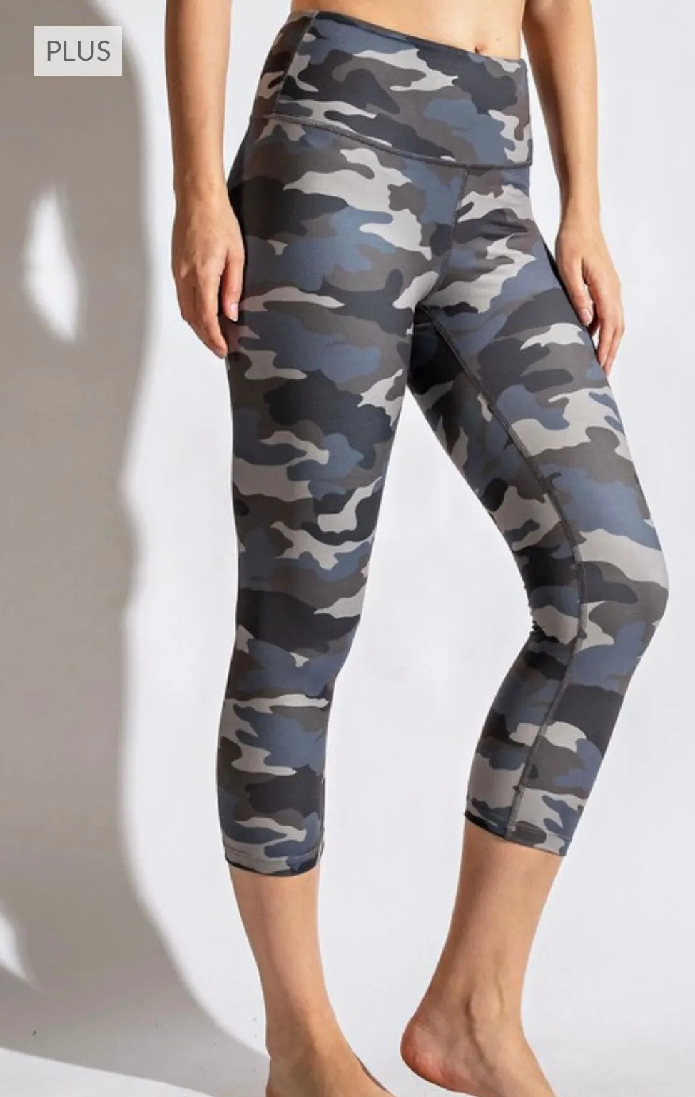Camo Workout Capris Gray Blue