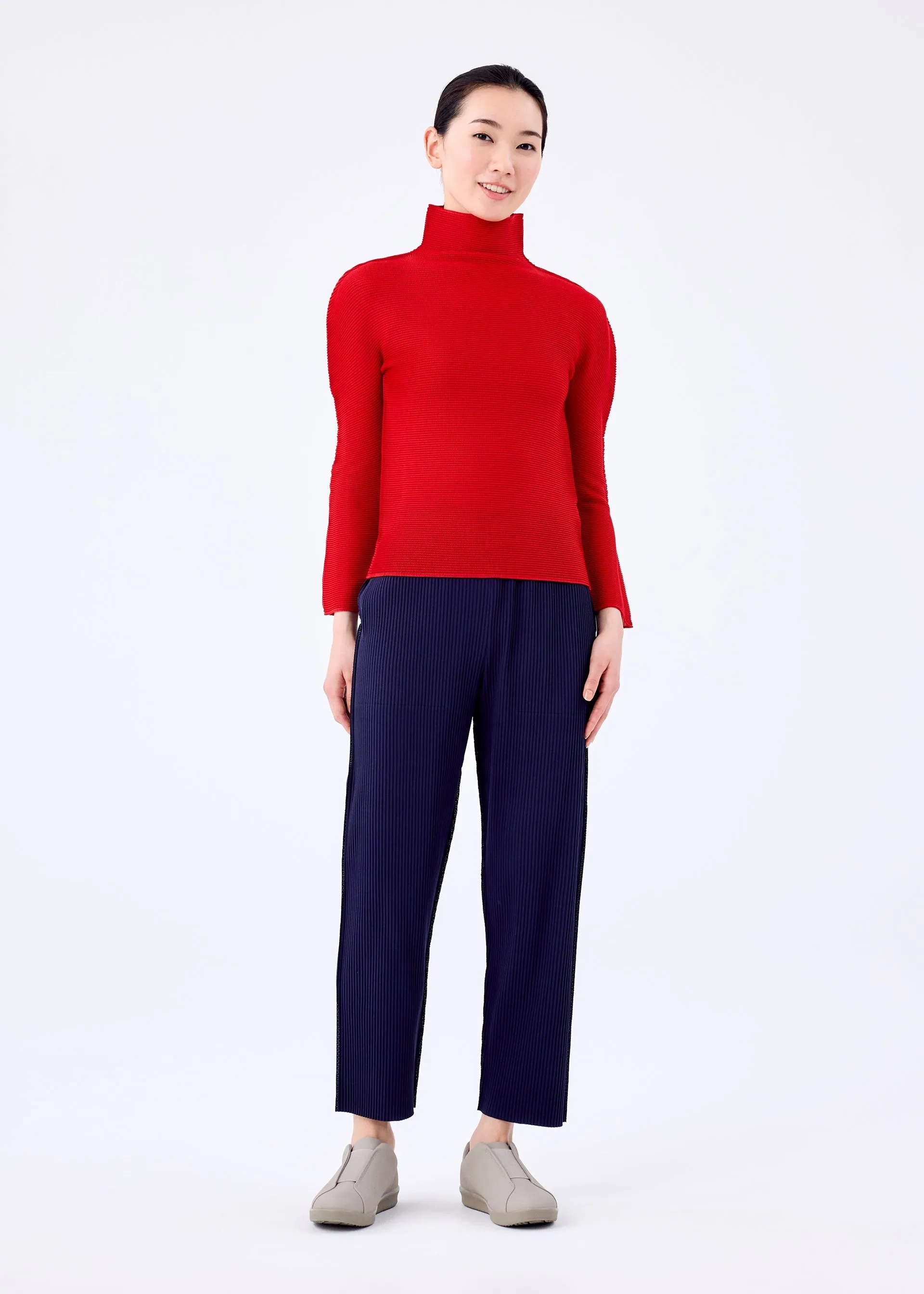 FINE KNIT PLEATS BOTTOM 2
