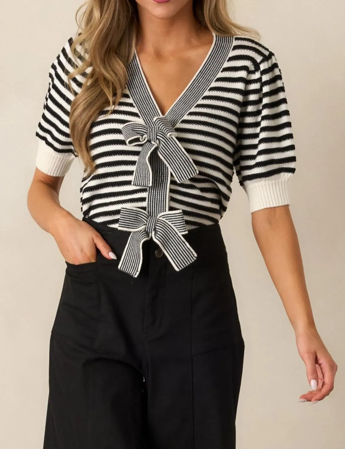 InterNos Womens Bow Front Short Sleeves Sweater Classic Striped V Neck Cropped Knit Pullover Tops