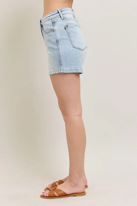 Judy Blue Full Size Frayed Hem High Rise Denim Shorts with Pockets ONLINE EXCLUSIVE