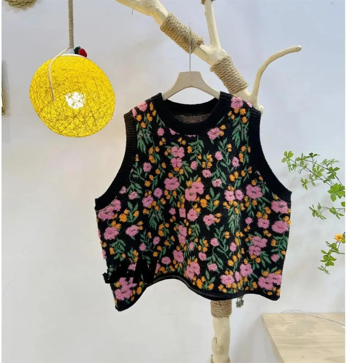 Lunoakvo Women Pink Peach Flower Embroidery Knitted Sleeveless O-Neck Knitwear Sweater Vest