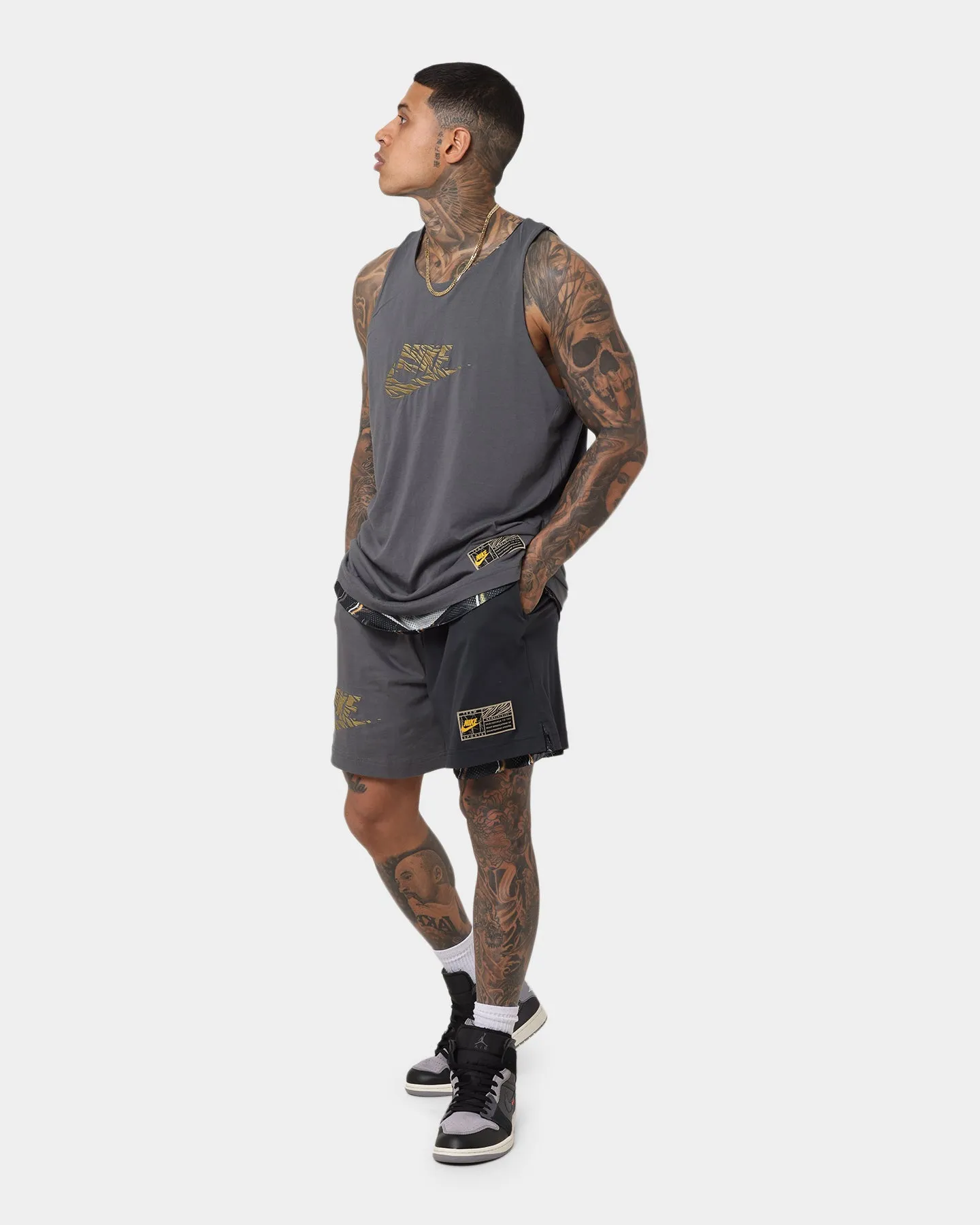 Nike Premium 6" Basketball Shorts University Gold/Iron Grey/Sesame