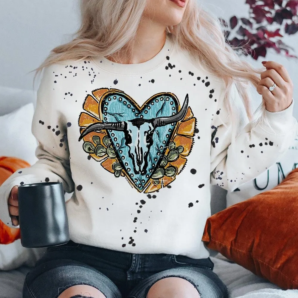 Online Exclusive | Crooked Horn Skull with Turquoise Heart Splatter Paint Long Sleeve Graphic Sweatshirt in White
