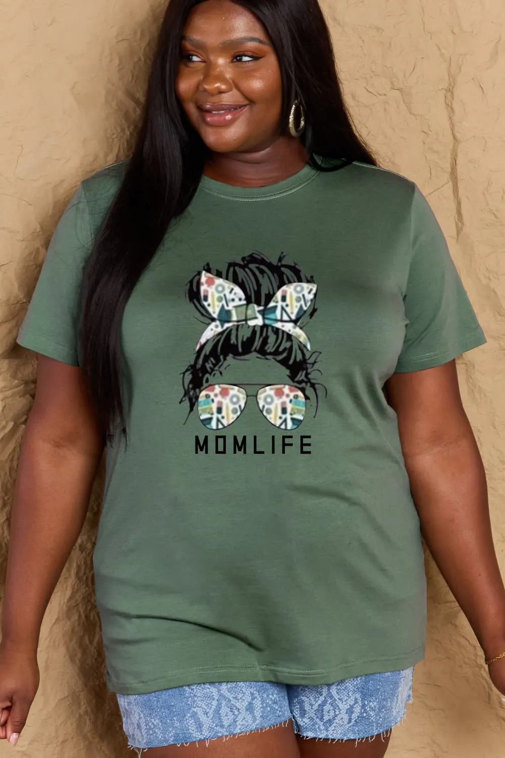 "Mom Life" Graphic T-Shirt - Casual Style | 100% Cotton