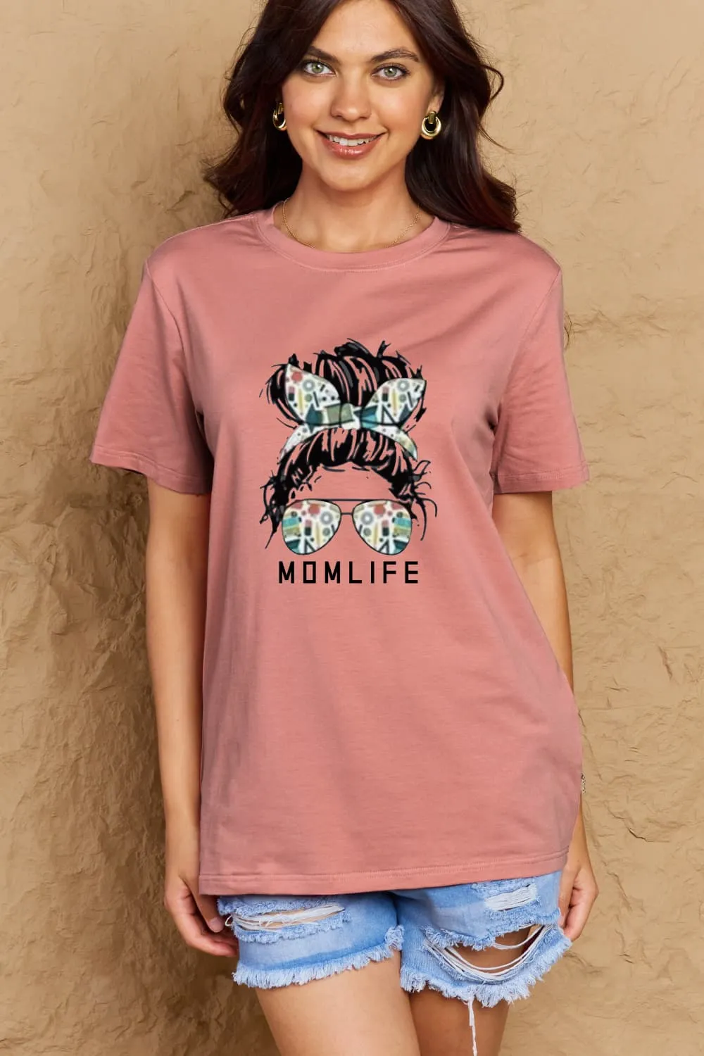 "Mom Life" Graphic T-Shirt - Casual Style | 100% Cotton