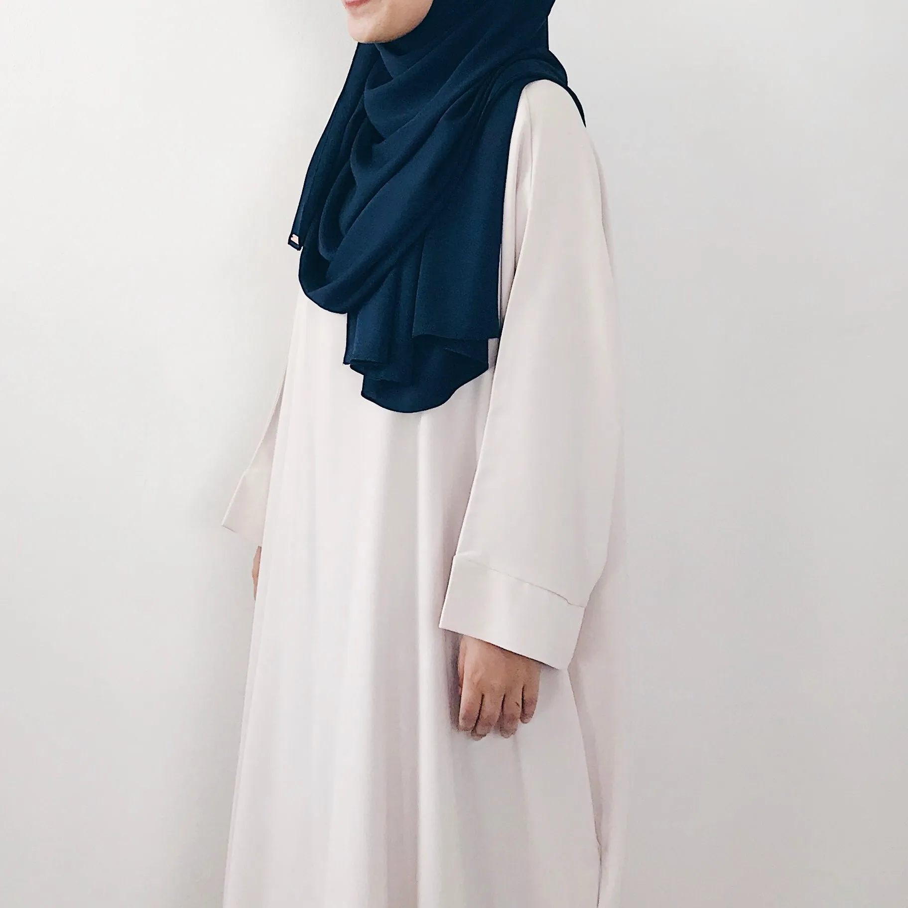 Satin Crepe : Navy