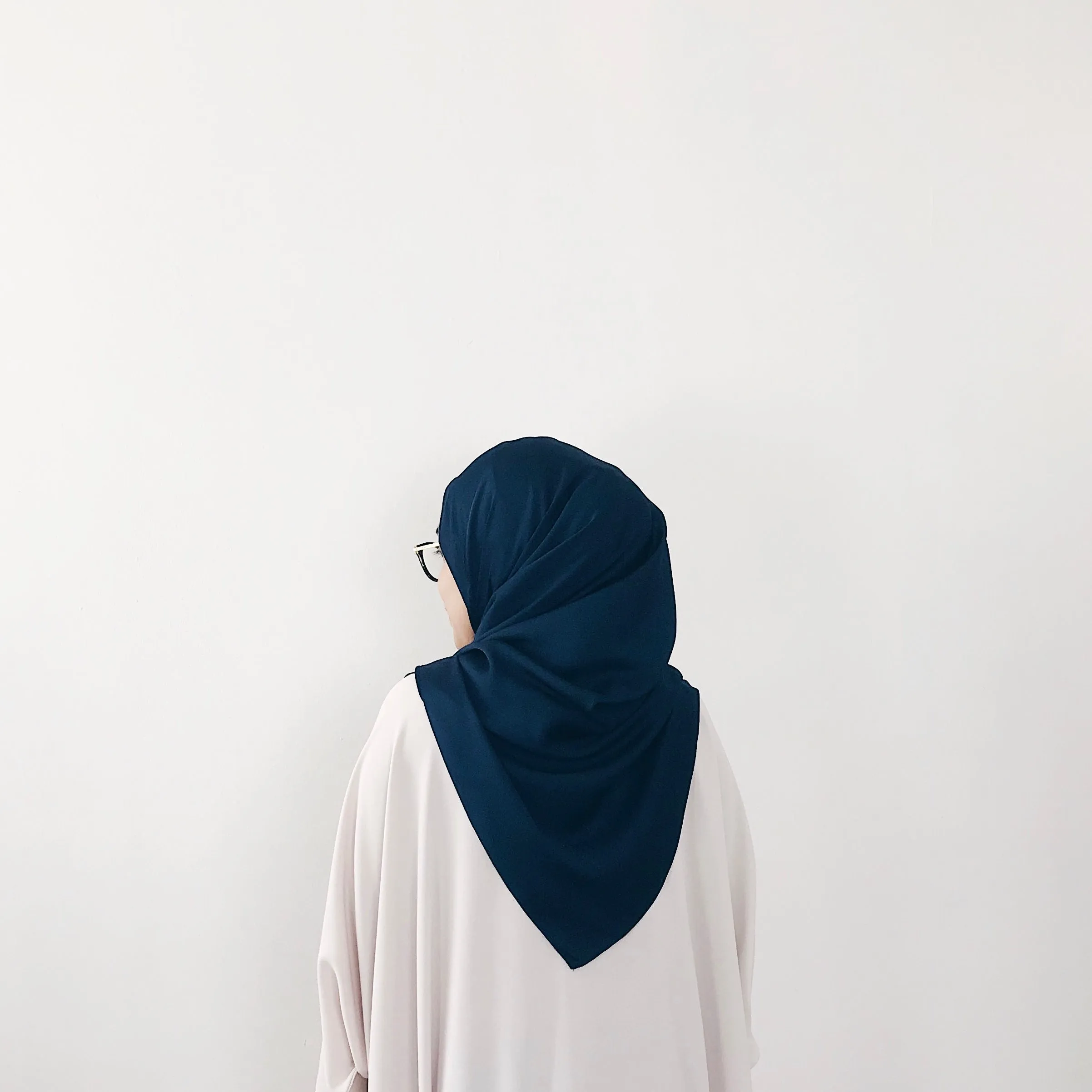 Satin Crepe : Navy