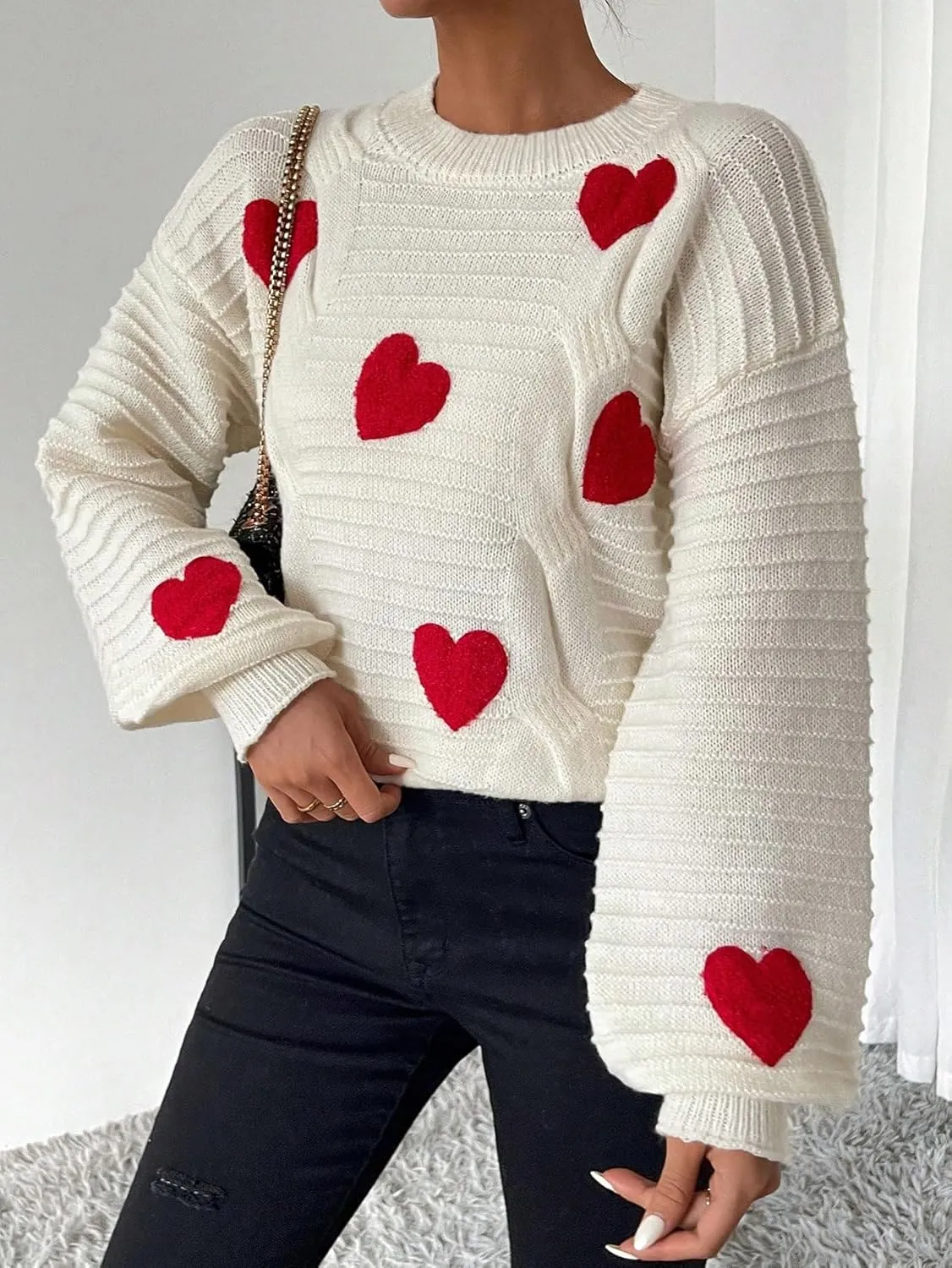 Verdusa Women's Heart Print Drop Shoulder Crew Neck Long Sleeve Graphic Print Sweater Knit Tops
