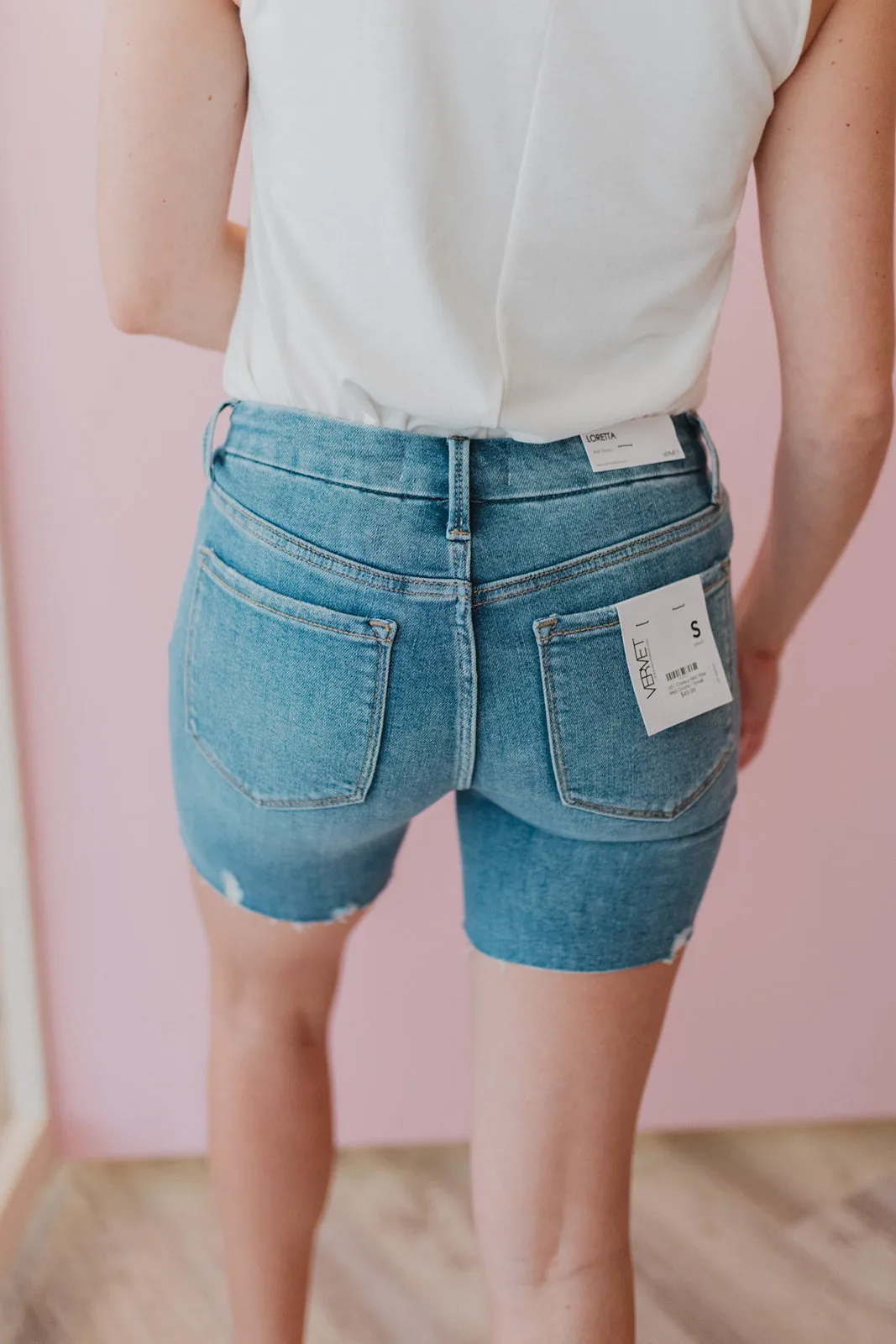 Vervet Loretta Medium Wash Midi Shorts