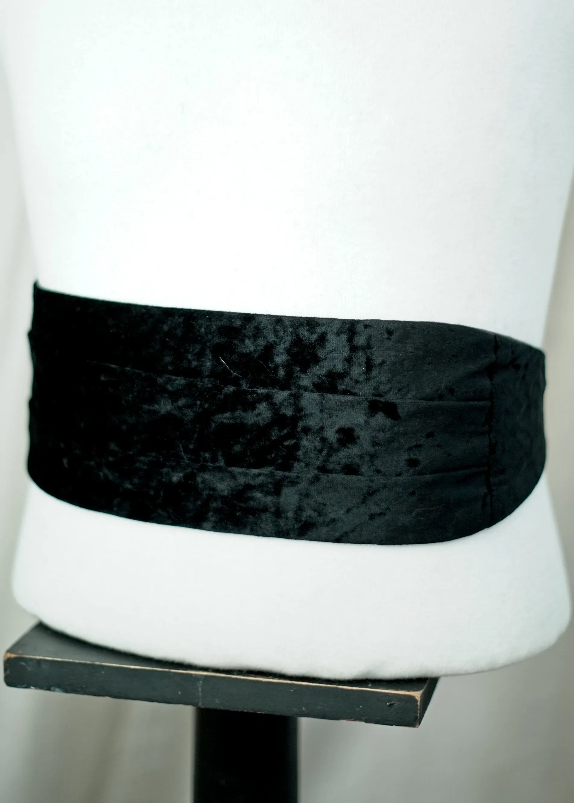 Vintage Crushed black Velvet Adjustable Cummerbund