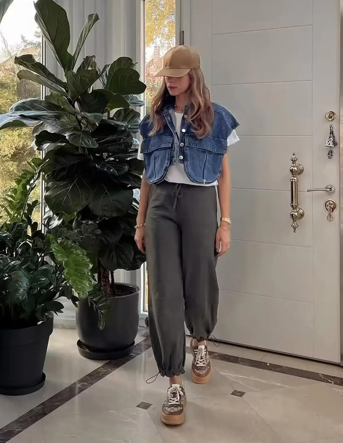 Women's Denim Cropped Jacket Summer Button Down Vest Sleeveless Going Out Tops