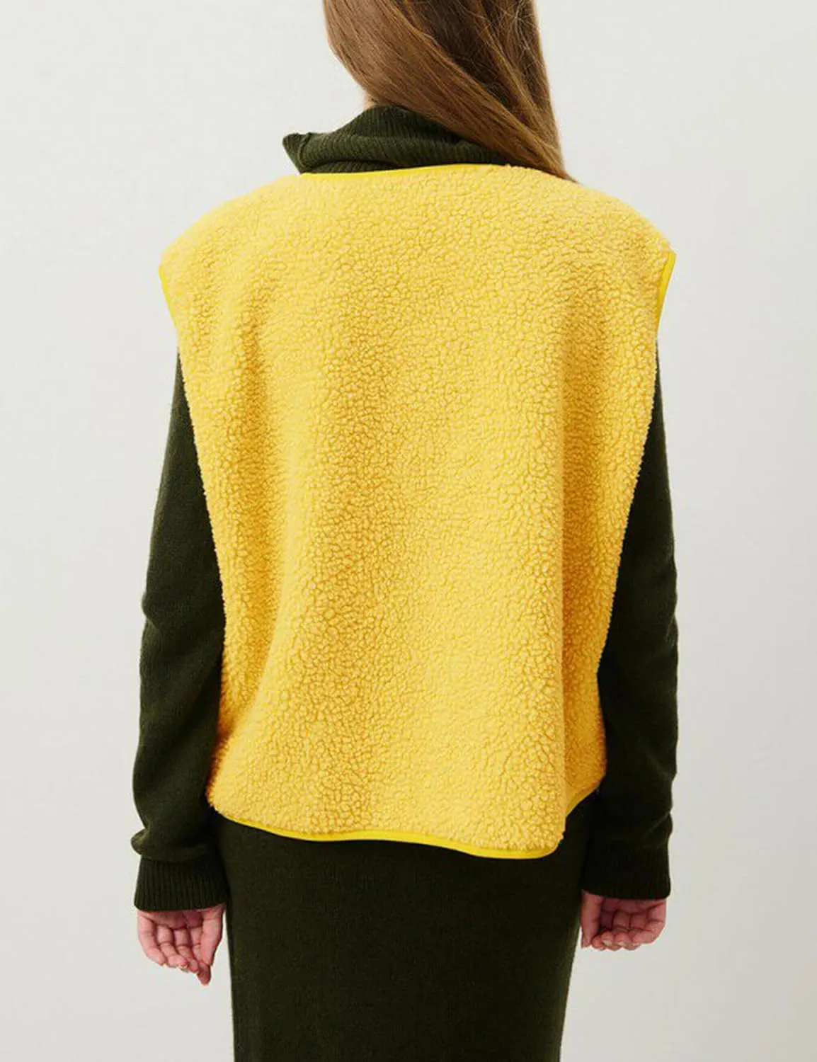 Womens Fuzzy Fleece Vest Casual Sleeveless Sherpa Jacket Warm Button Down Gilet Winter Outwear with Pockets