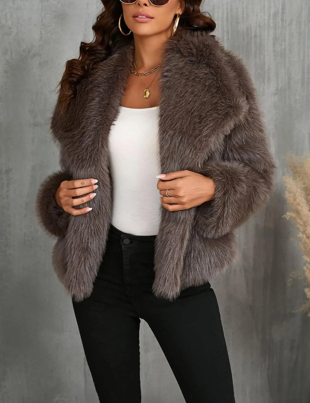 Women's Lapel Faux Fur Jackets Winter Warm Long Sleeve Coats Open Front Fluffy Outerwear